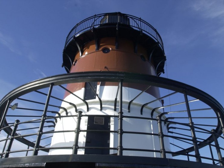 PLUM BEACH LIGHTHOUSE - North Kingstown, RI - Newport Collaborative ...